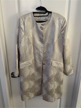 Danillo cream metallic matching set. Dress and jacket